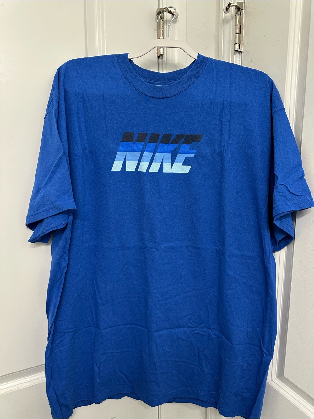 Nike Men’s Blue Gradient Logo Short Sleeve Tee